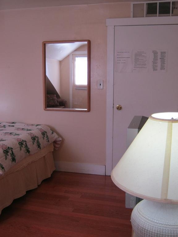 Kelowna Okanagan Lake Hostel Camera foto